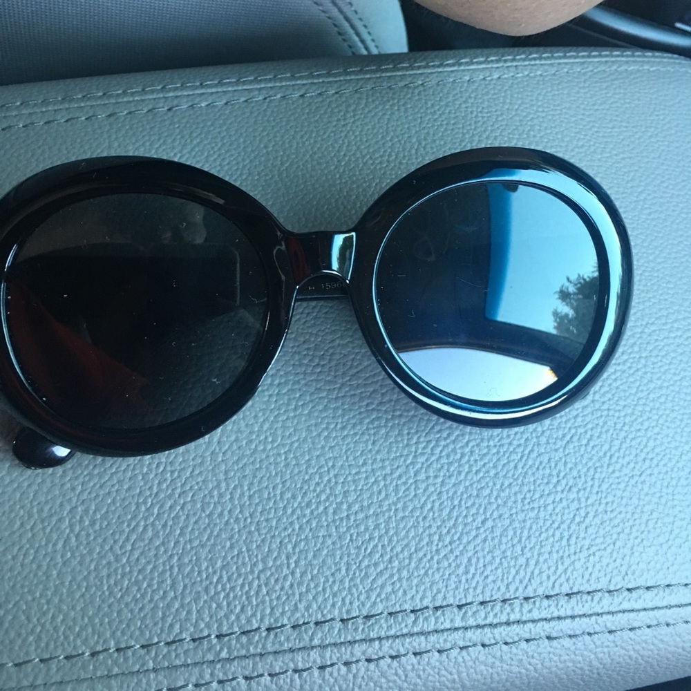 Round eye sunglasses